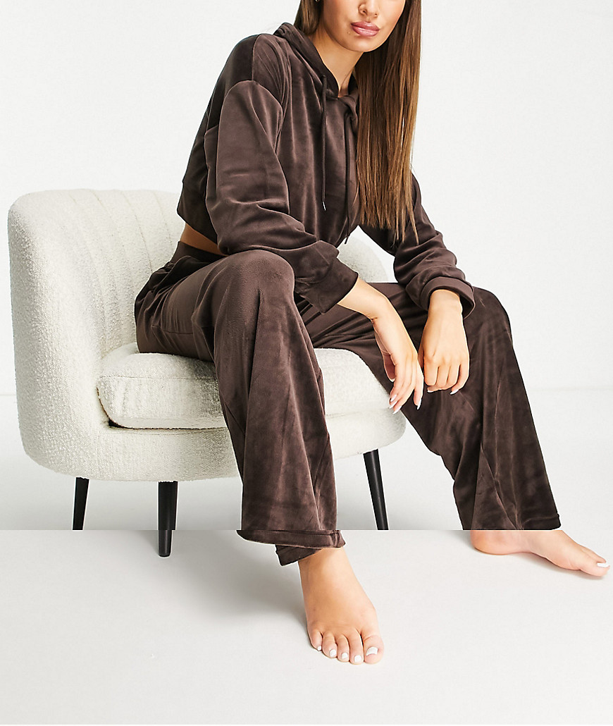 Brave Soul victoria velour lounge set with wide leg in chocolate-Brown