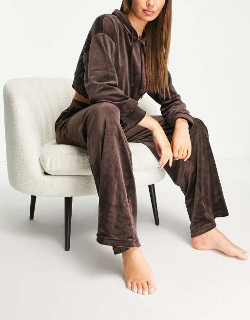 Brave Soul - Victoria - Velours loungeset met wijde pijpen in chocoladekleur