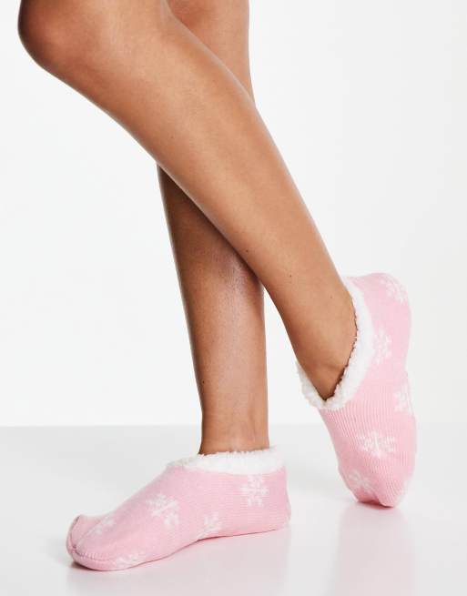 Brave Soul – Weihnachtliche Hausschuhsocken in Rosa mit Schneeflockenmuster