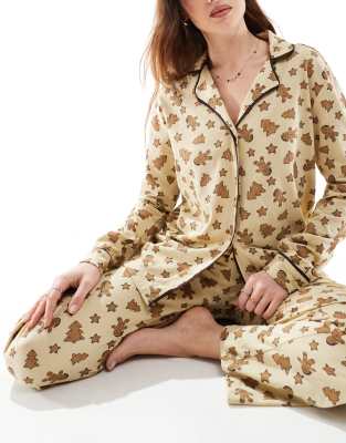 Brave Soul - Weihnachtlicher Pyjama in Braun mit Lebkuchen-Print bestehend aus langärmligem Hemd und Hose