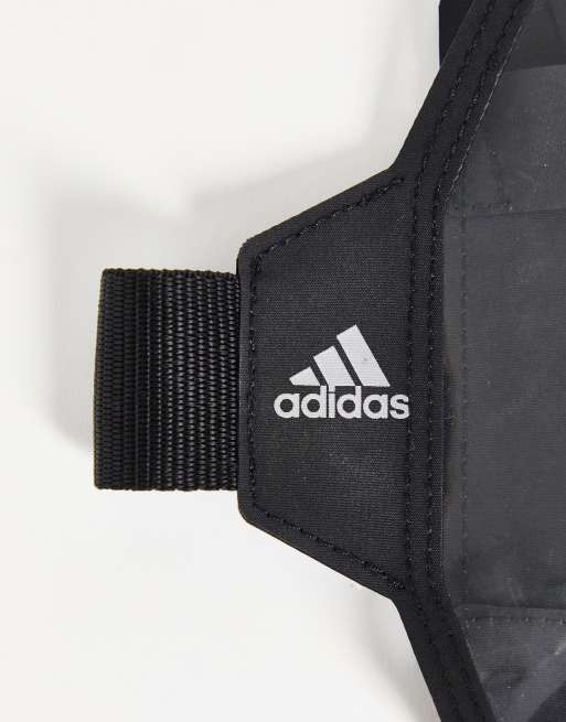 Brazalete negro para teléfono de adidas | ASOS