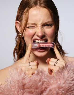 Brillo de labios Icy Nude Faux Filler de Huda Beauty: Tono She Flirty - view 1