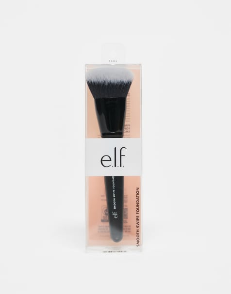 Brocha de maquillaje para base Smooth Swipe de e.l.f. - view 1