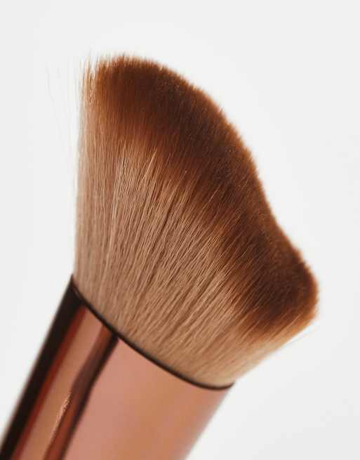 Brocha para fórmulas bronceadoras Ultimate Tan de St. Tropez, 3 de 4