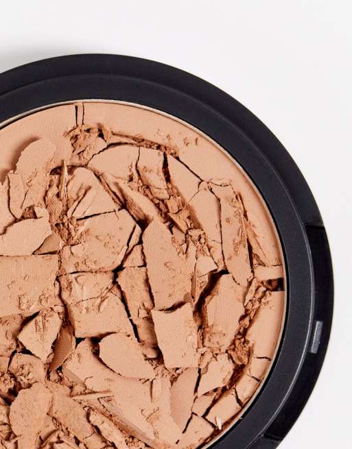 Bronceador con prebase de e.l.f.: Tono Forever Sunkissed, 3 de 4