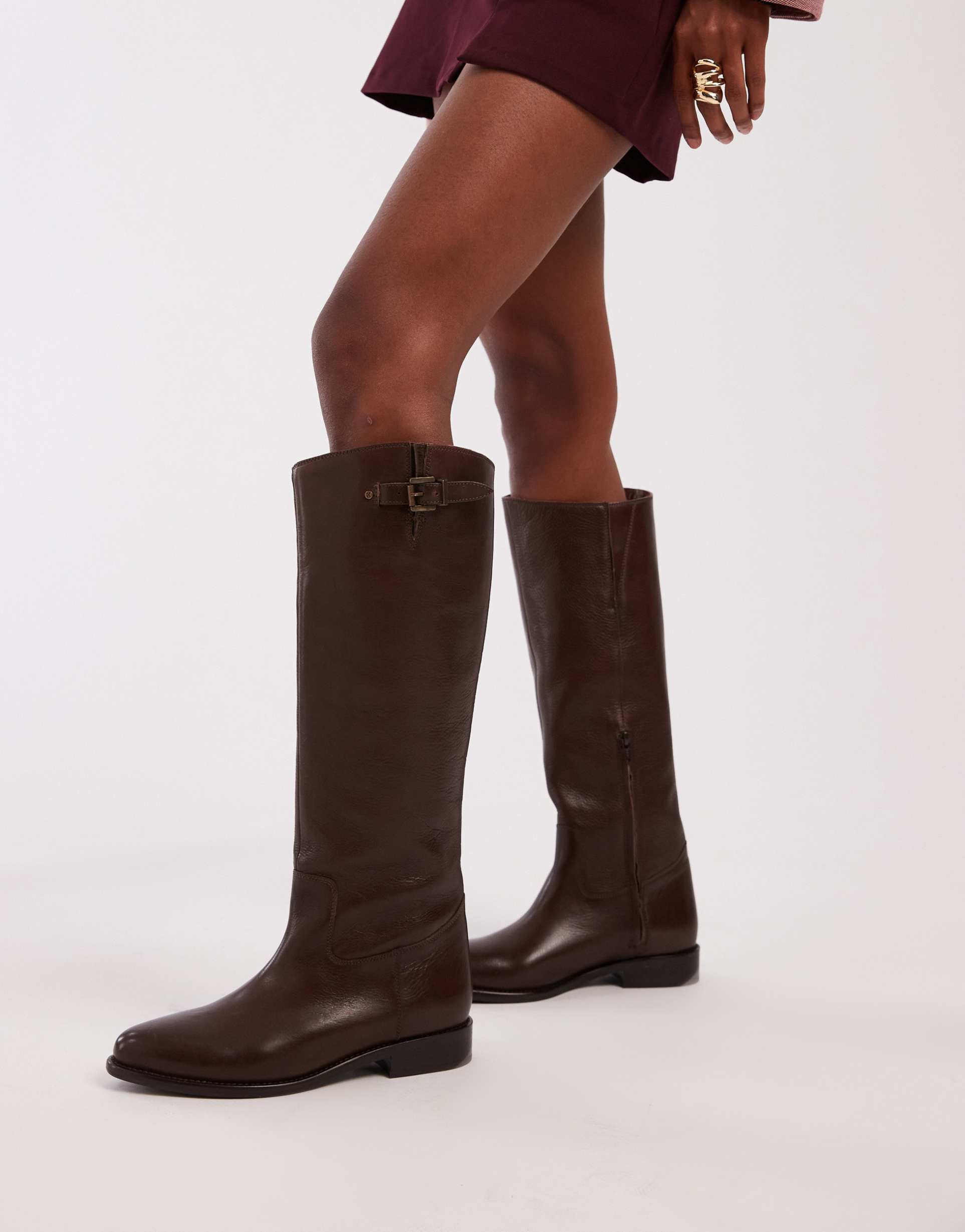 bronx fe-lise buckle detail riding boot in coffee bean
