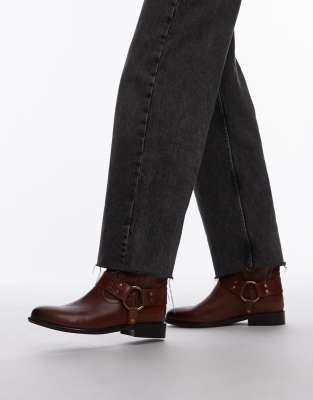 Bronx - Felise - Ankle-Boots aus gebürstetem Leder in Cognac mit Riemen-Detail-Brown