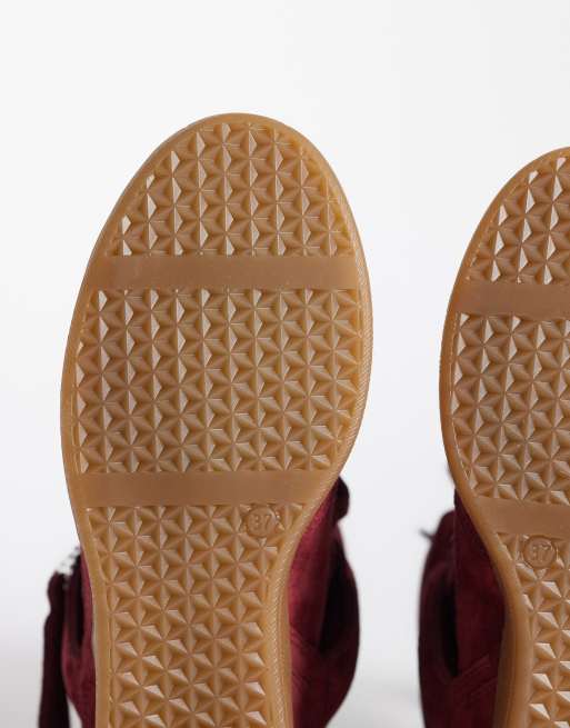 Bronx Jae-yy suede wedge trainers in red and black, 3 of 5