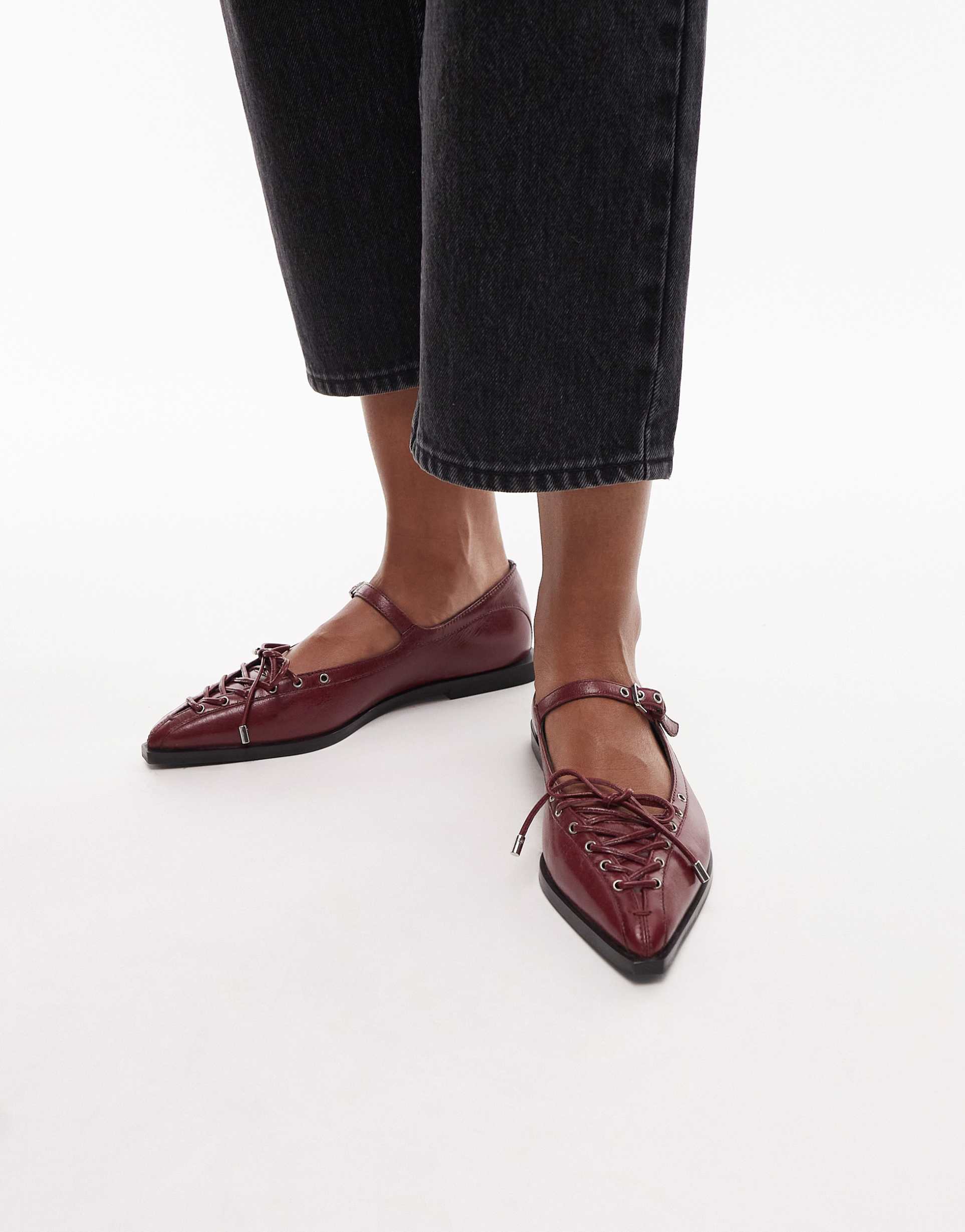 bronx laur-ynn tie detail ballet flat in leather oxblood