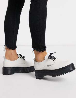 chunky lace up sneaker