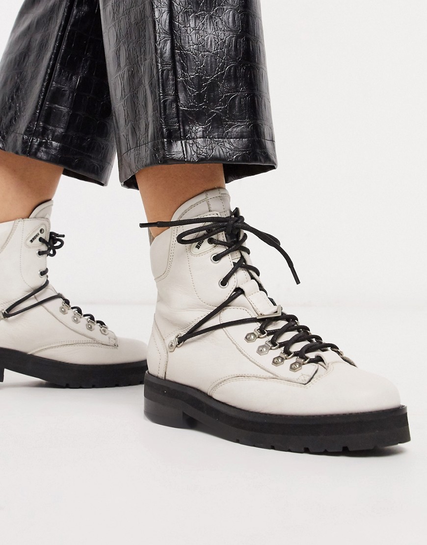 Bronx leather hiker boot in off white