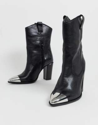 metal heeled cowboy boots