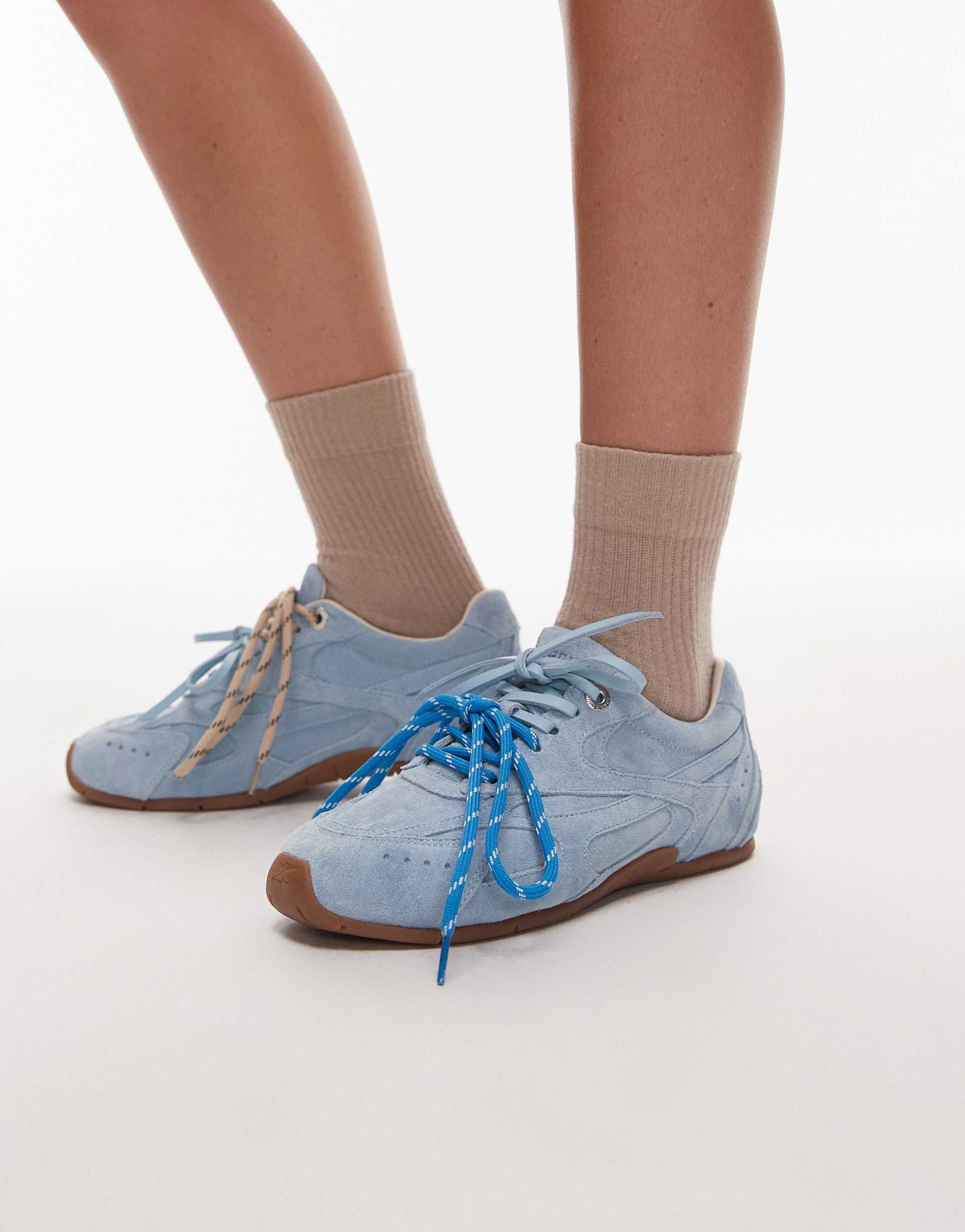 bronx myr-aa lace up sneakers in baby blue suede