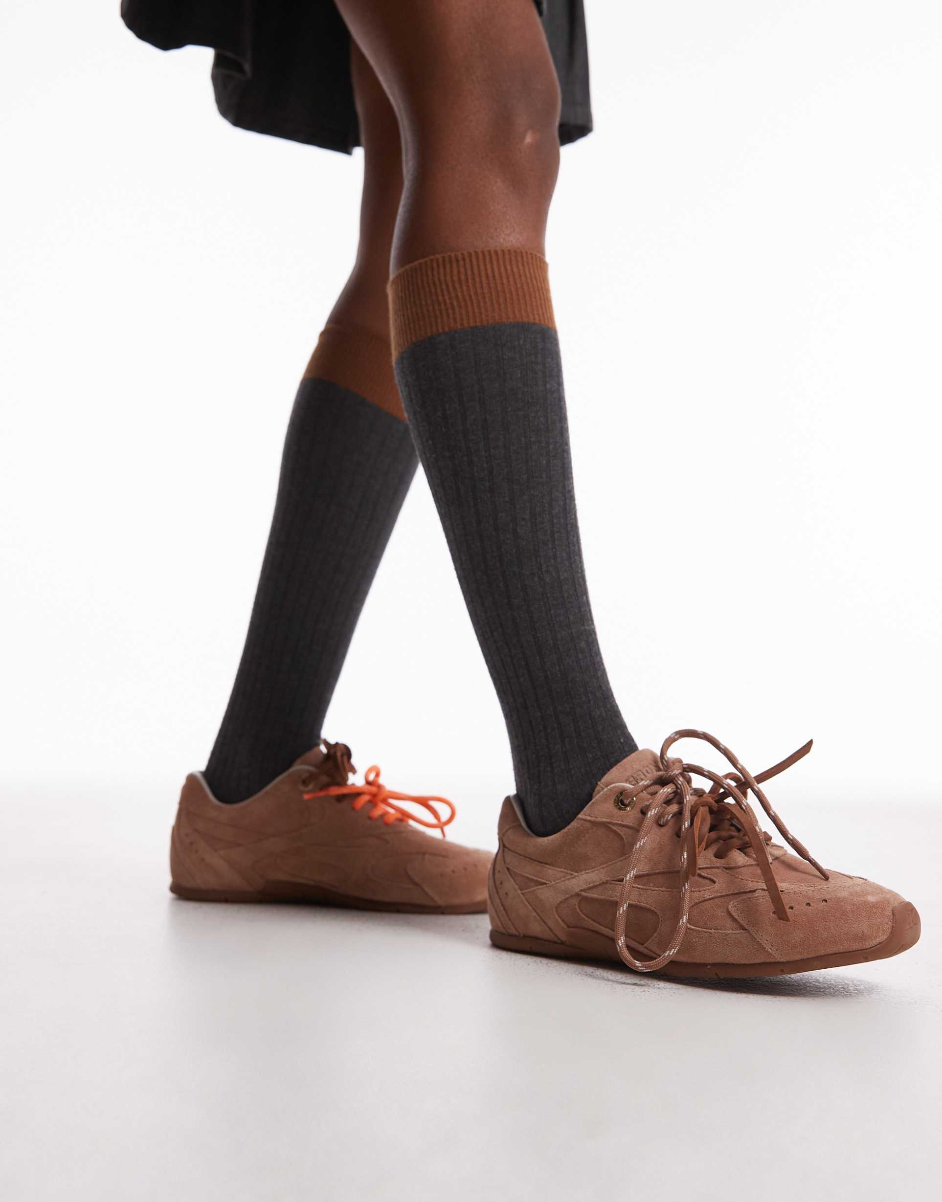 bronx myr-aa lace up sneakers in baby mocha suede