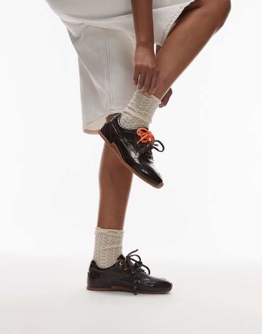 Bronx Myr-aa lace up sneakers in patent chocolate