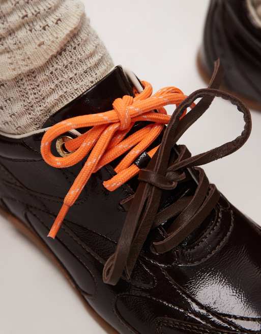Bronx Myr-aa lace up trainers in patent chocolate, 4 of 5