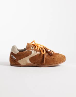 Bronx - Myr-aa - Sneaker aus Wildleder in Karamell und Hellbeige-Brown