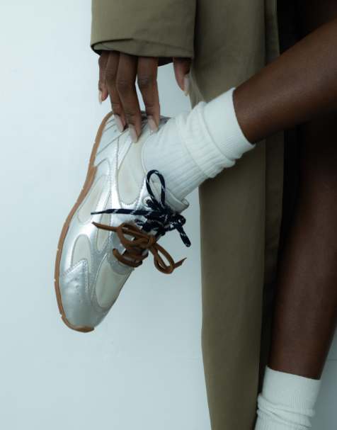 Bronx – Myr-Aa – Srebrne metaliczne buty sportowe - view 1