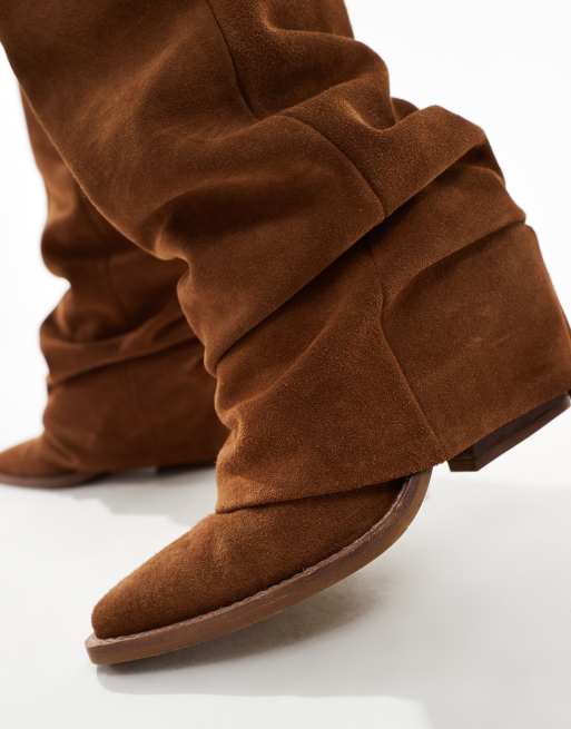 Bronx - New Kole - Stivali stile western al ginocchio arricciati in camoscio color cognac, 3 di 4