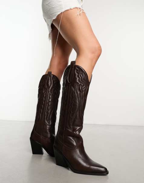 Short black cowboy hot sale boots womens