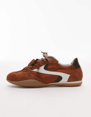 Bronx Park-err Leather Sneakers With Contrast Laces In Brown