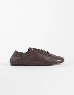 Bronx Semm-ie Split Toe Sneakers In Brown