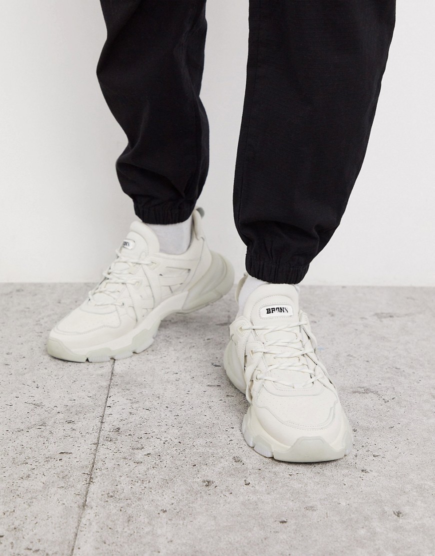 Bronx sevety street trainers in cream with chunky sole