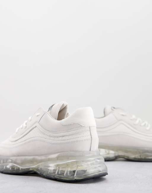 Aangepaste schot technisch Bronx - Sneakers met doorzichtige dikke zool in wit | ASOS