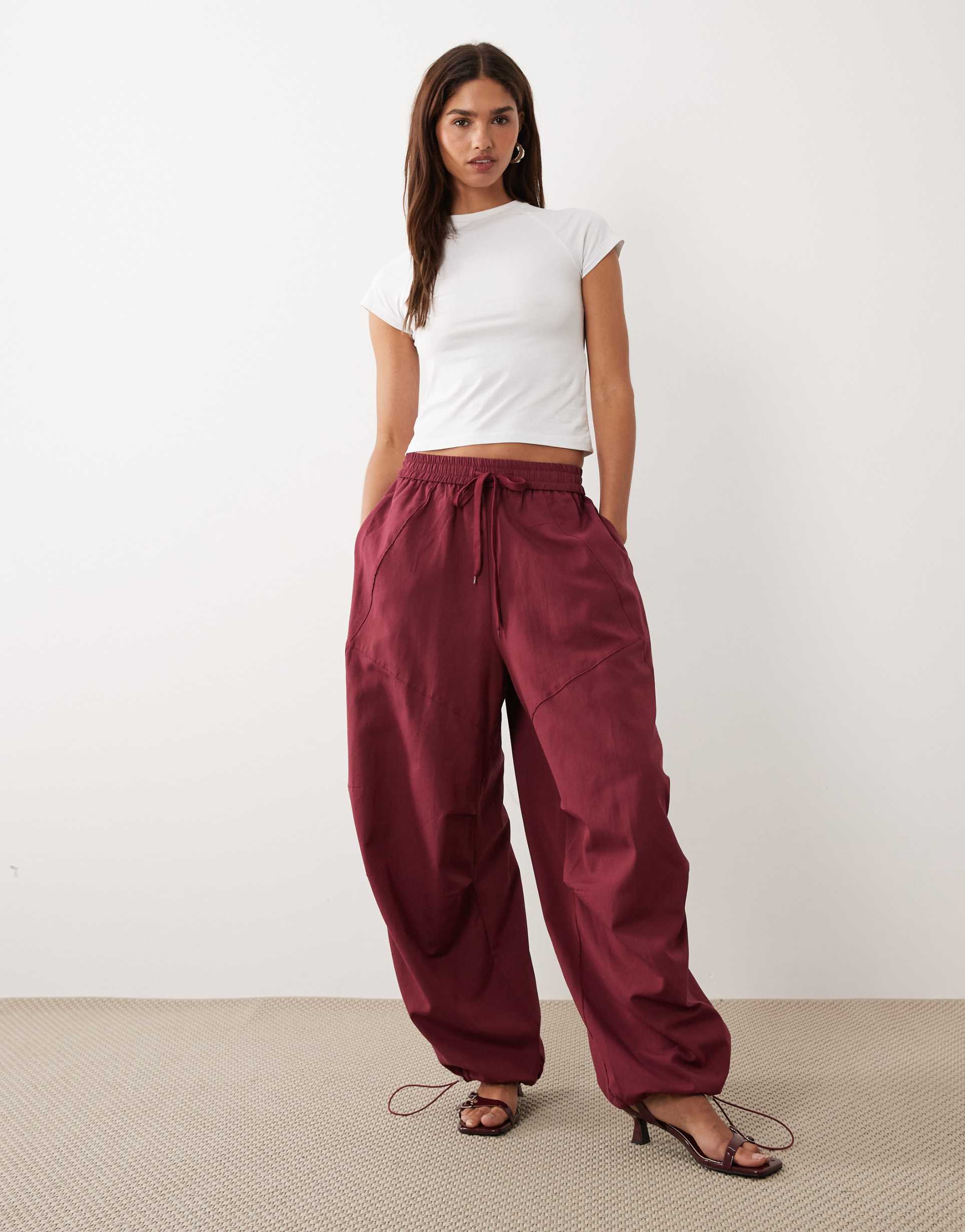 bronze snake lavinia balloon cargo pants in berry