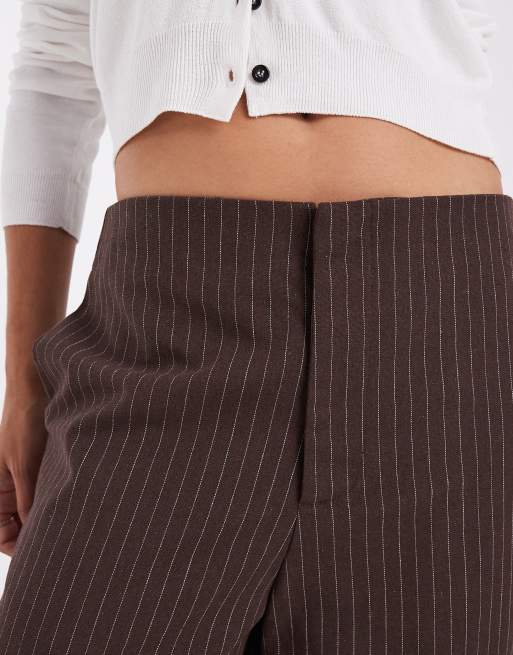 Bronze Snake low rise balloon leg trouser in brown pinstripe, 4 of 5