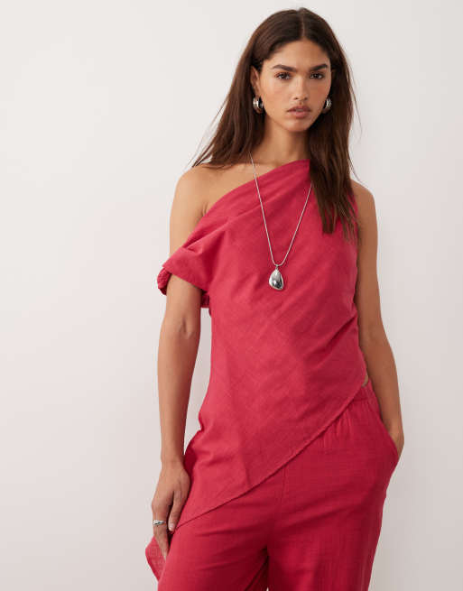 Bronze Snake - Tasi - Rødt sæt i bomuld med asymmetrisk offshoulder-top og bukser, 3 af 4