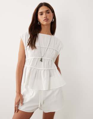 Bronze Snake - Tilly - Set aus Oberteil und Shorts in Weiß