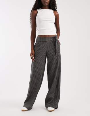 Bronze Snake Wide Leg Pants With Tie Waistband In Gray