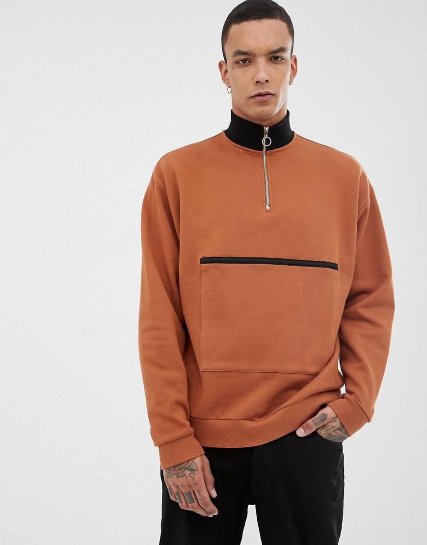 Brun sweatshirt med halv lynlås og lomme til kort fra ASOS DESIGN