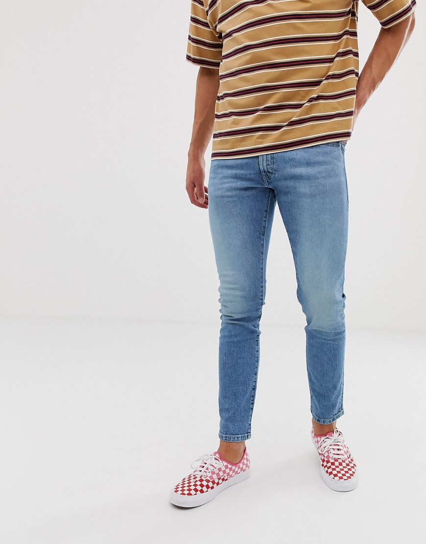 Bryson skinny fit jeans med i let forvasket model fra Wrangler-Blå
