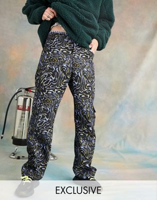 фото Брюки карго с волнистым принтом в стиле 90-х collusion-разноцветный