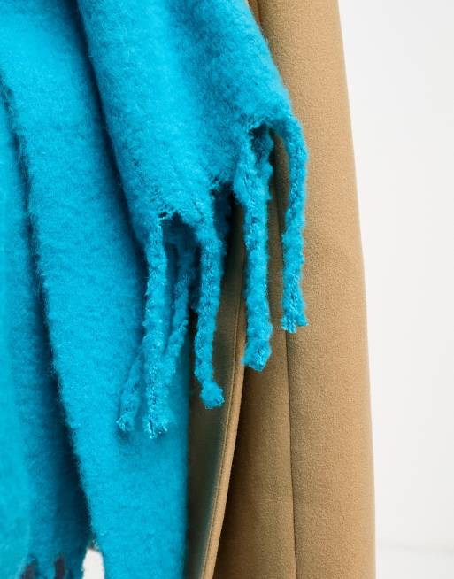 Bufanda azul aguamarina con flecos de punto muy mullido de ASOS DESIGN , 3 de 4