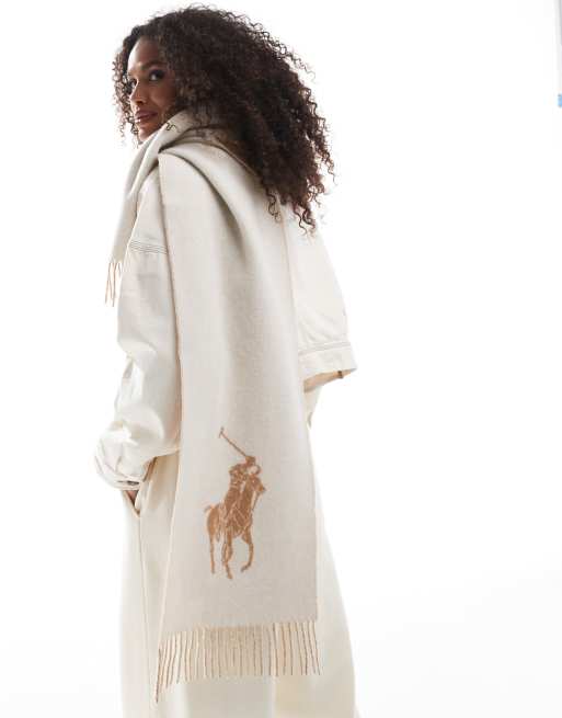 Bufanda color camel y crema reversible con logo de Polo Ralph Lauren, 3 de 4