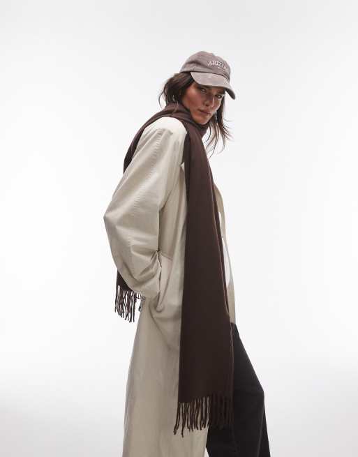 Bufanda marrón chocolate tipo manta de tejido supersuave Simone de Topshop