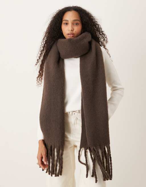 Bufanda marrón oscuro extragrande tipo manta de tejido supersuave de My Accessories