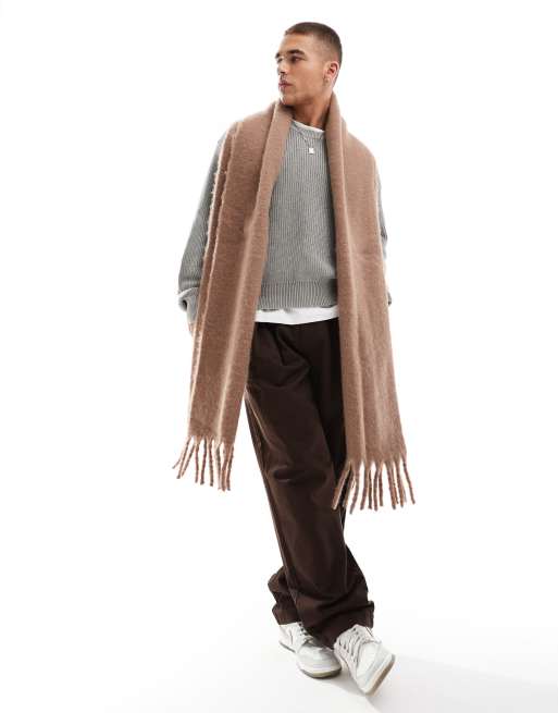 Bufanda marrón tipo manta de punto mullido de ASOS DESIGN