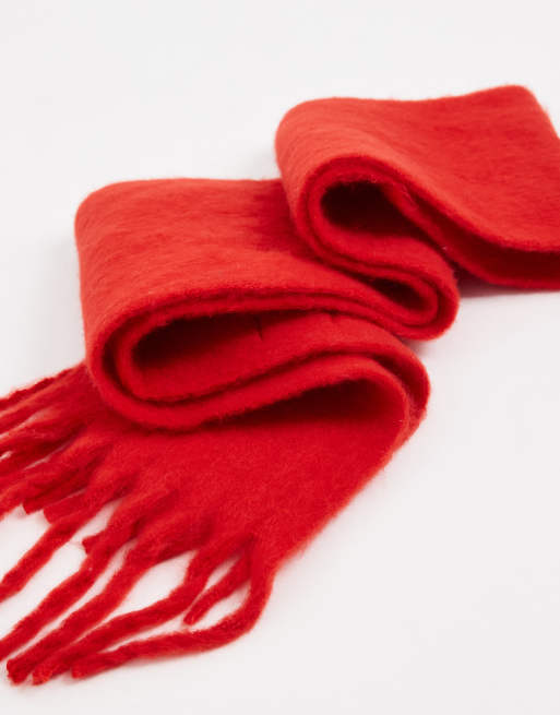 Bufanda rojo luminoso de tamaño mediano con flecos de tejido muy suave de Pieces, 2 de 3