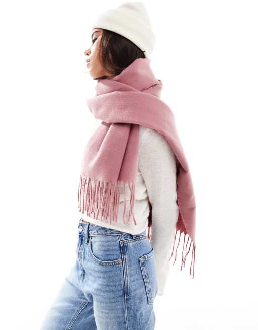 Bufanda rosa claro con borlas de tejido muy suave de ASOS DESIGN, 2 de 4