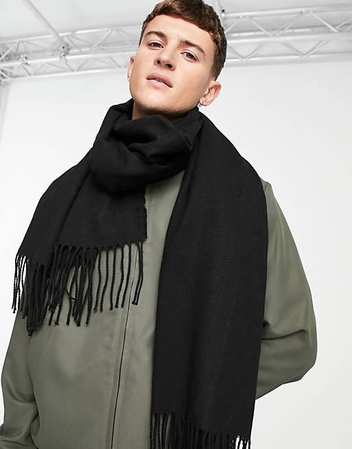 Bufanda tipo manta en negro con borlas de ASOS DESIGN