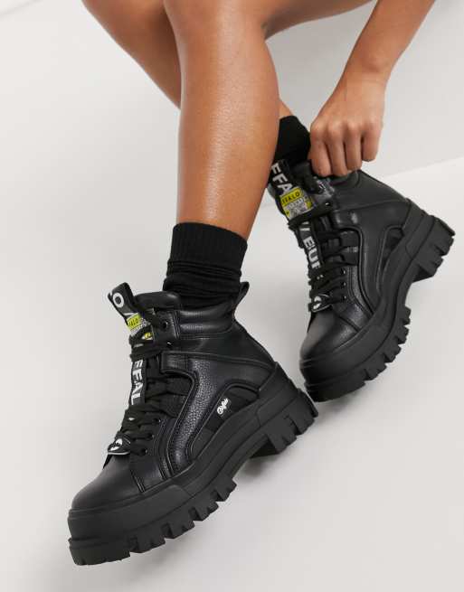 Buffalo – Aspha – Svarta platta ankelboots i veganskt material