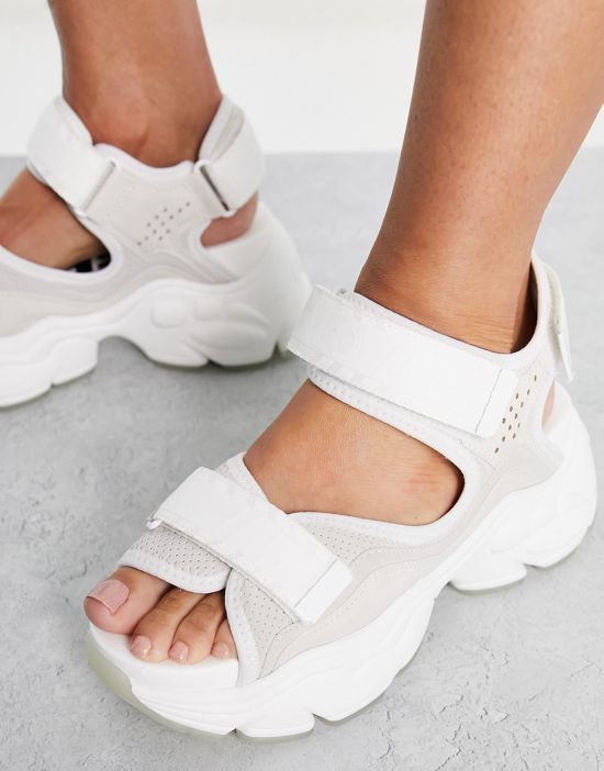 https://images.asos-media.com/products/buffalo-binary-0-vegan-friendly-sporty-sandals-in-white/202239487-1-white?$n_550w$&wid=550&fit=constrain
