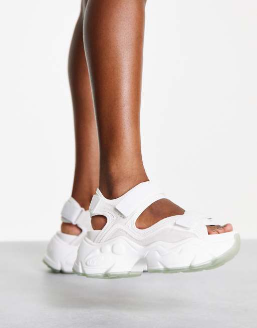 Buffalo – Binary 0 – Vegane Sportsandalen in Weiß  