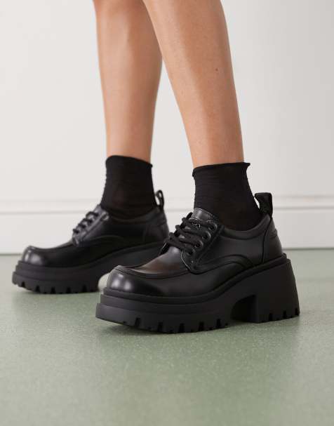 Buffalo – Bravr – Czarne sznurowane buty - view 1