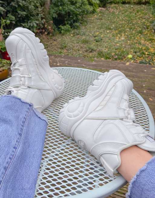 buffalo aspha flat ankle boots in white