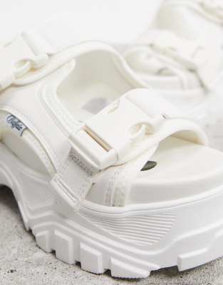 ergonomic flip flops